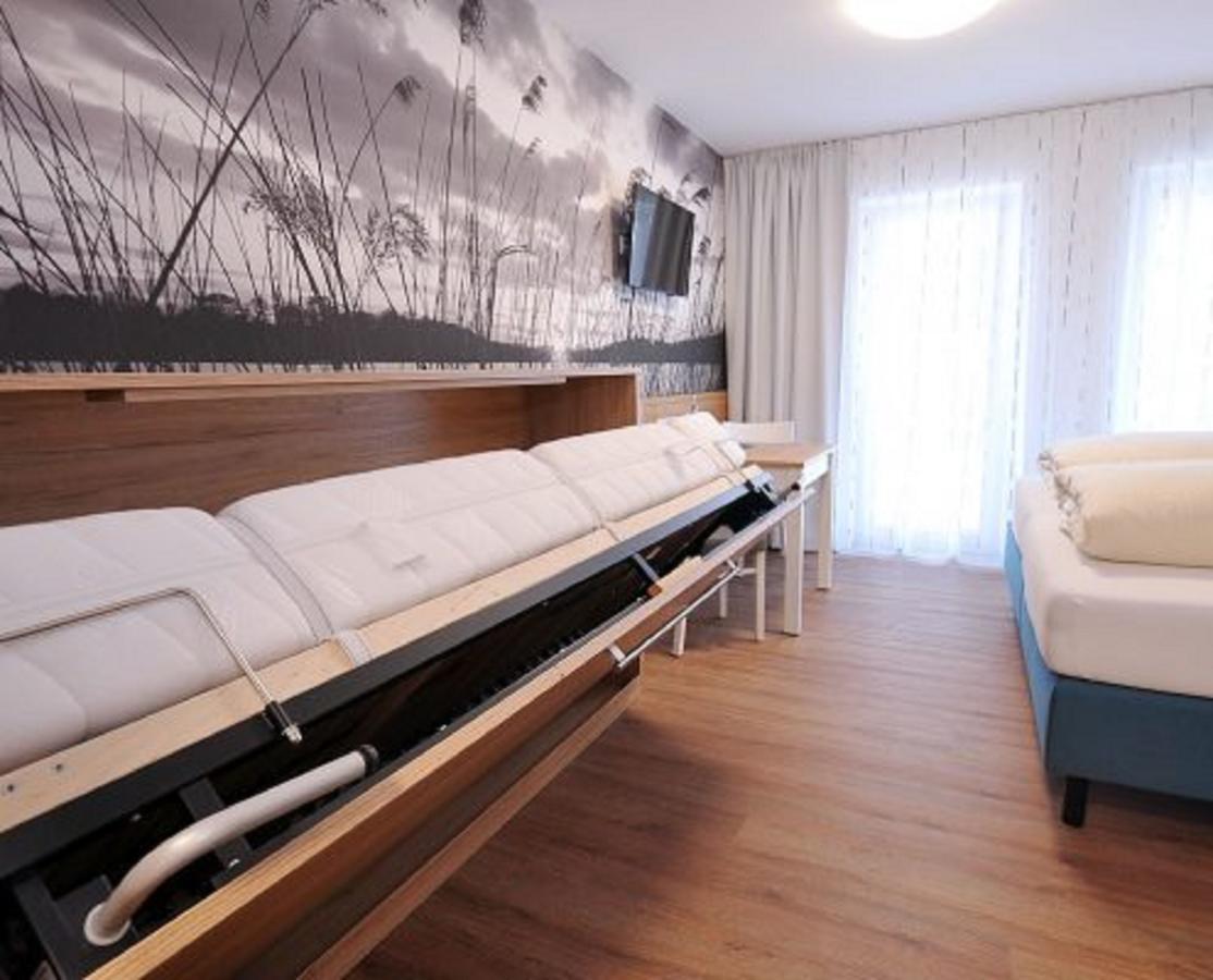 Gaestehaus Zur Krone Вальтенгофен Екстер'єр фото